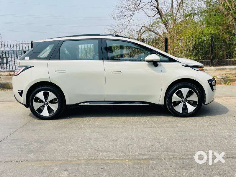 Mg Windsor Ev Essence, 2024, Electric