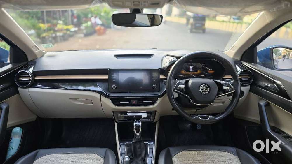 Skoda Slavia 1.5 Tsi Style At, 2023, Petrol