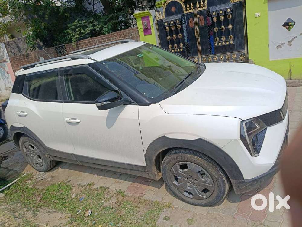 Mahindra Xuv 3xo Mx3 Petrol (2024 Model) For Sale. First Owner