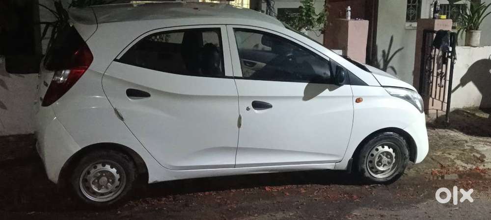 Well Maintained White Colour , Service History Available