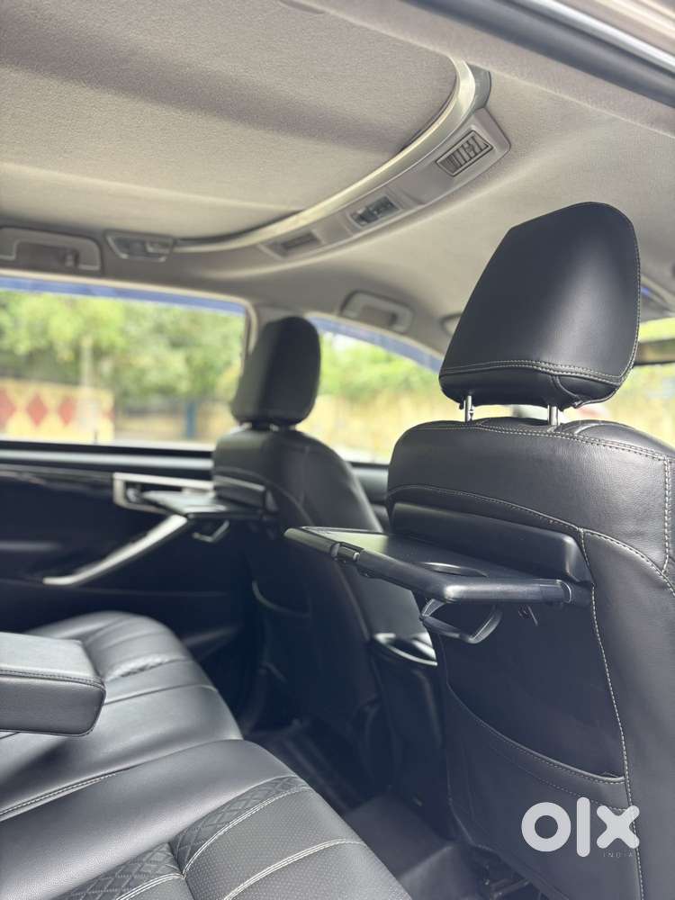 Toyota Innova Crysta 2.4 V 8 Str, 2018, Diesel
