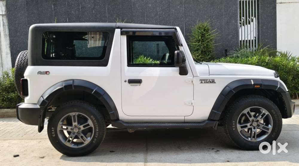 Mahindra Thar Petrol 2024