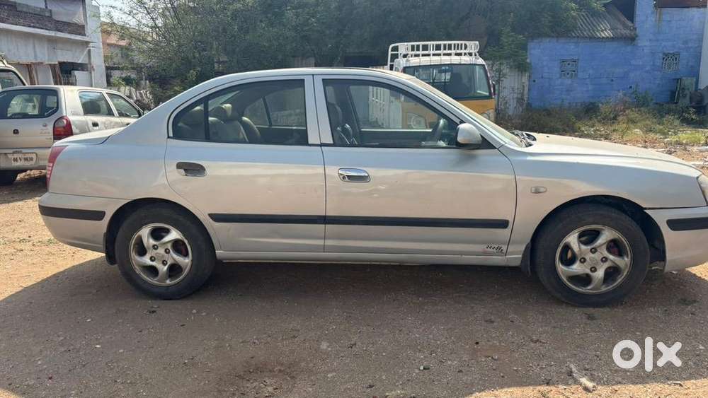 Hyundai Neo Fluidic Elantra 2005 Petrol Well Maintained