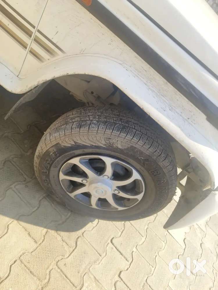 Ham Ko Car New Leni Hai