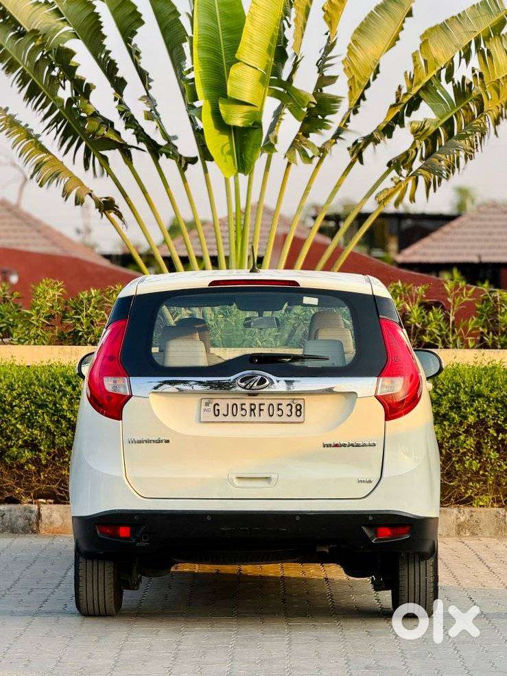 Mahindra Marazzo M8, 2018, Diesel