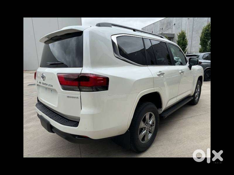 Toyota Land Cruiser Vx Premium, 2025, Diesel