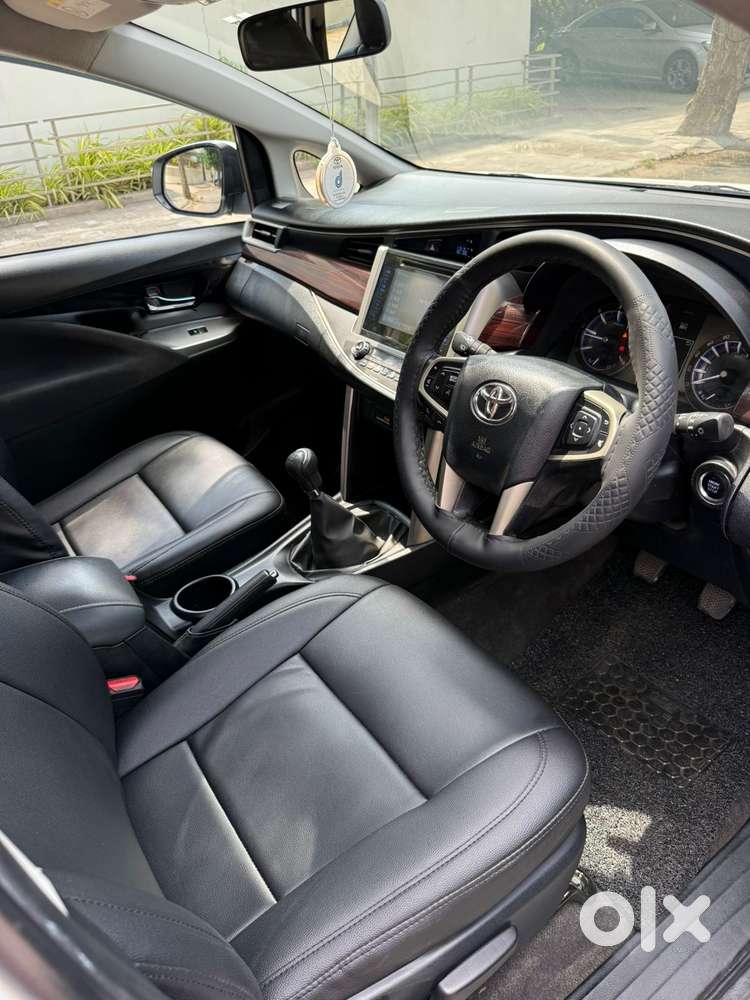 Toyota Innova Crysta 2.4 V, 2017, Diesel