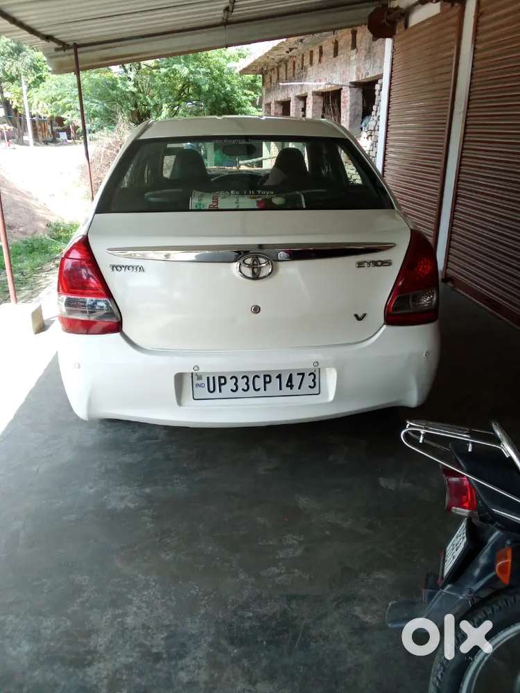 Toyota Etios 2011 Petrol Well Maintained