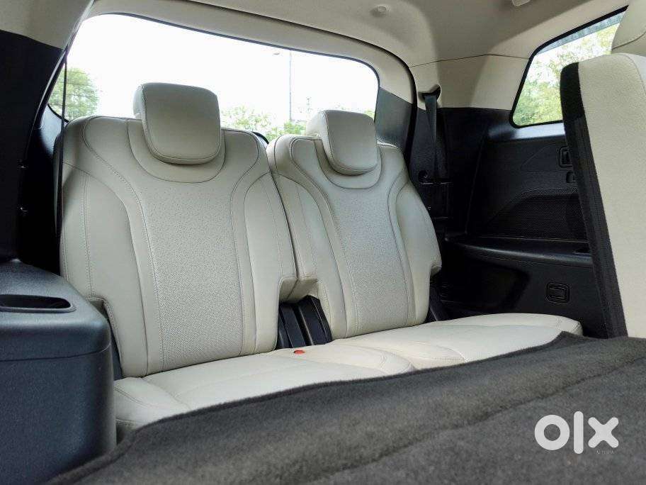 Mahindra Xuv700 2.2 Ax 7 Diesel Mt Str, 2023, Diesel