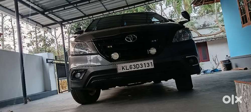 Toyota Innova 2006 Diesel 17000 Km Driven