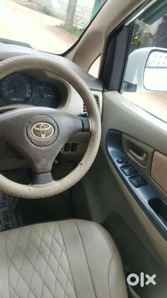 Toyota Innova 2.5 G 2005