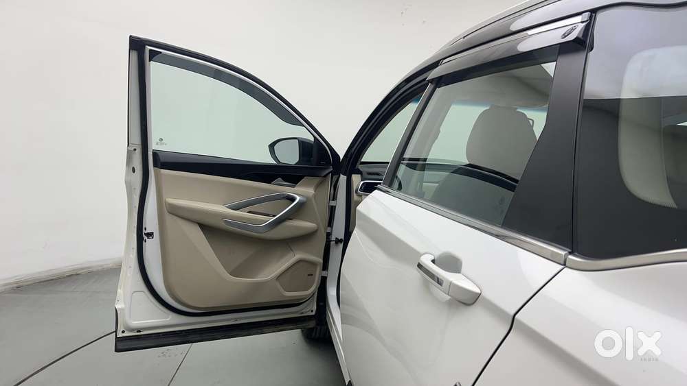 Mg Hector Sharp Pro 1.5 Turbo Mt Dual Tone, 2022, Cng & Hybrids