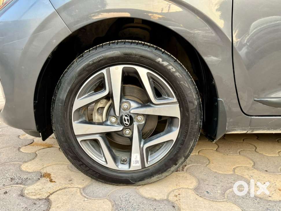 Hyundai Aura 1.2 Sx Cng, 2025, Cng & Hybrids