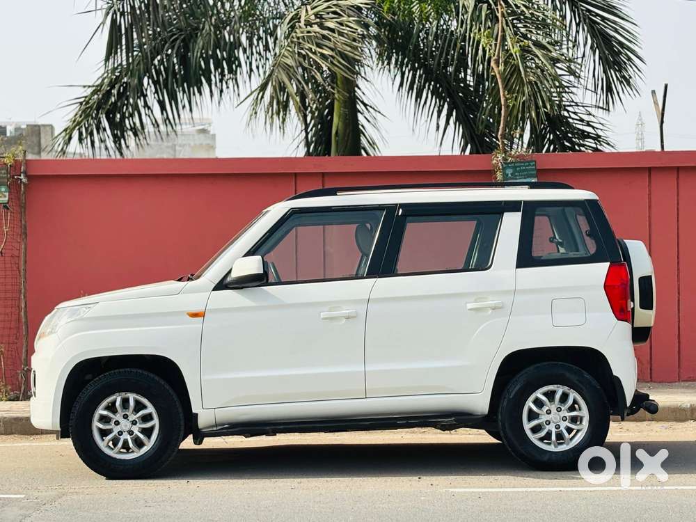 Mahindra Tuv 300 Mhawk100 T8, 2016
