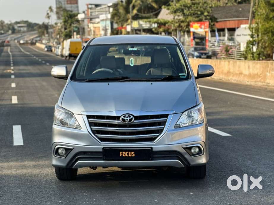 Toyota Innova 2.5 Vx 7 Str Bs-iii, 2015, Diesel