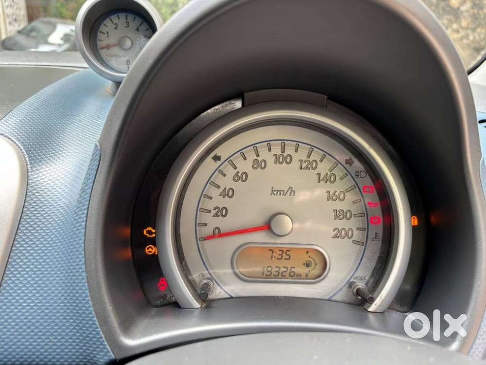 Maruti Suzuki Ritz Vxi, 2010, Petrol