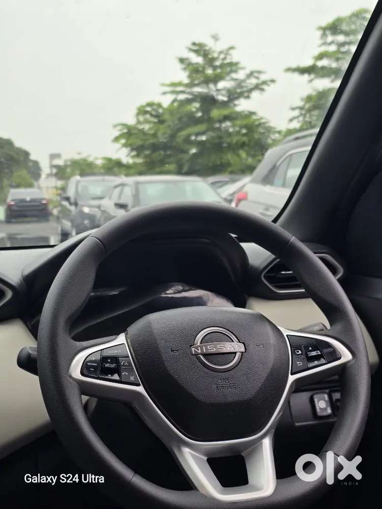 Nissan Magnite 2021 Petrol 71000 Km Driven
