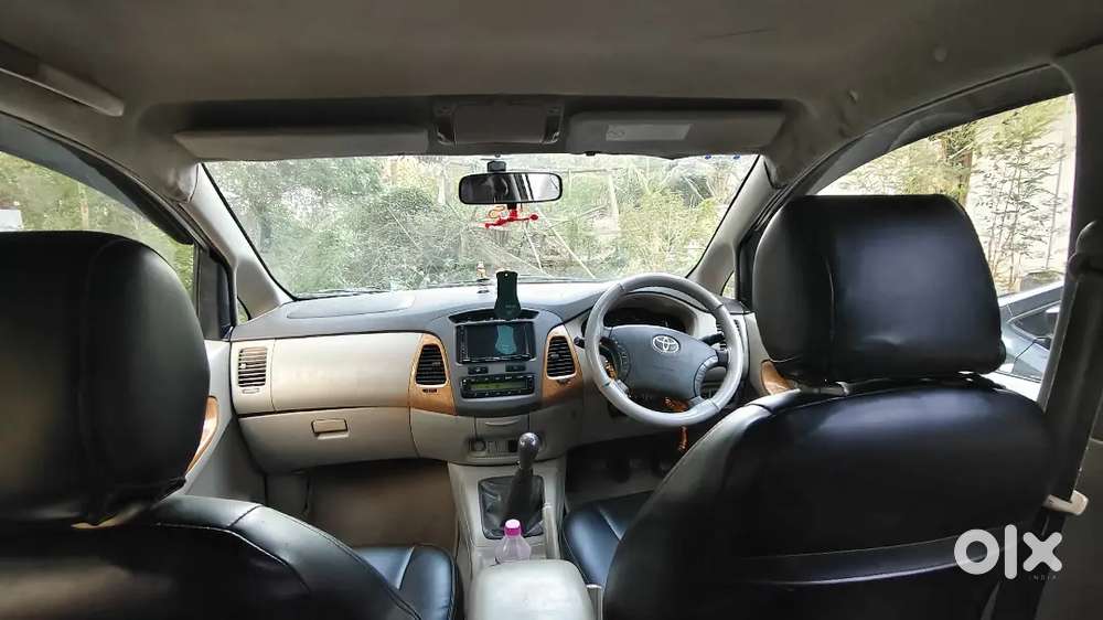 Toyota Innova 2010 Diesel Well Maintained
