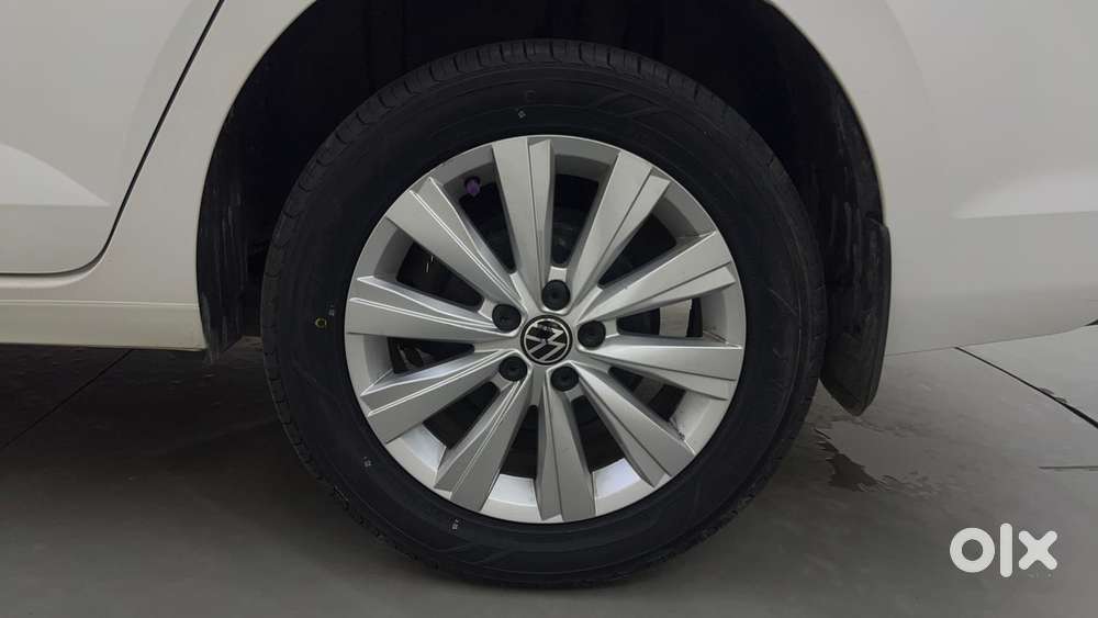 Volkswagen Virtus Highline Plus 1.0 Tsi At, 2023, Petrol