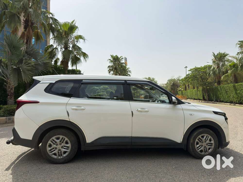 Kia Carens D1.5 6mt Premium 07, 2022, Petrol