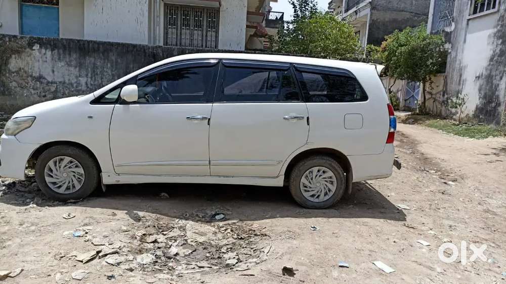 Toyota Innova Diesel 2014