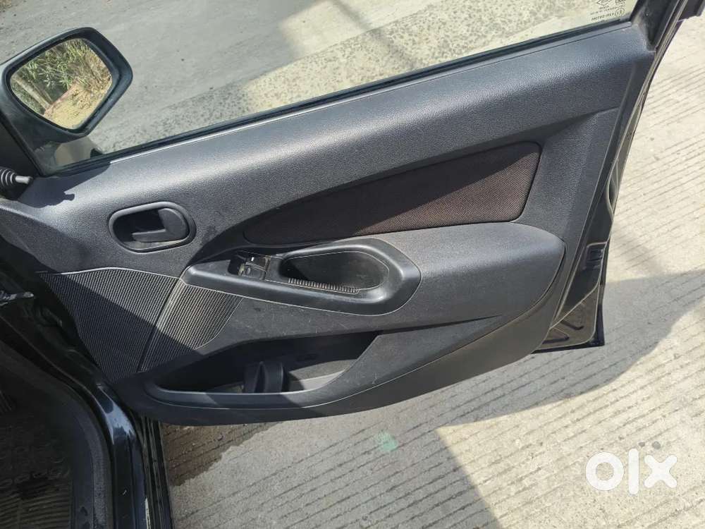 Well Maintained Ford Figo Petrol (top Variant) For Sale