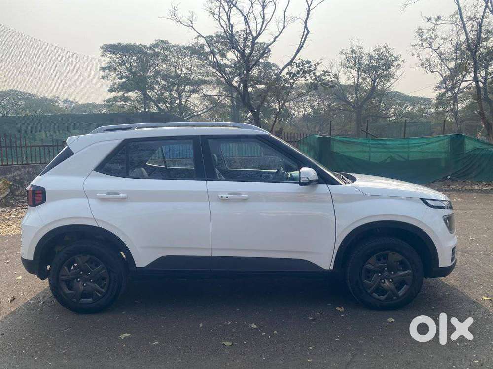 Hyundai Venue Sx Mt, 2024, Petrol