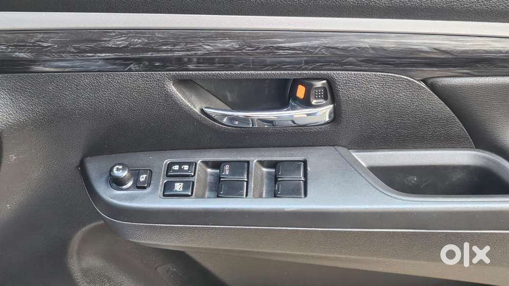 Maruti Suzuki Xl6 1.5 Alpha At, 2024, Petrol