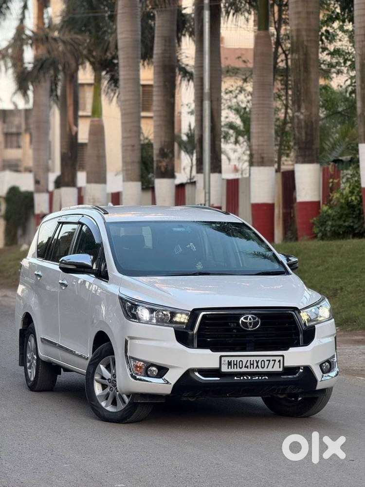Toyota Innova Crysta 2.4 V, 2017, Diesel