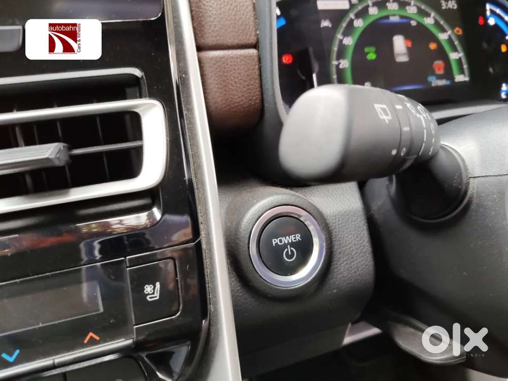 Toyota Innova Hycross 2.0 Zx Hybrid 7 Str, 2023, Petrol