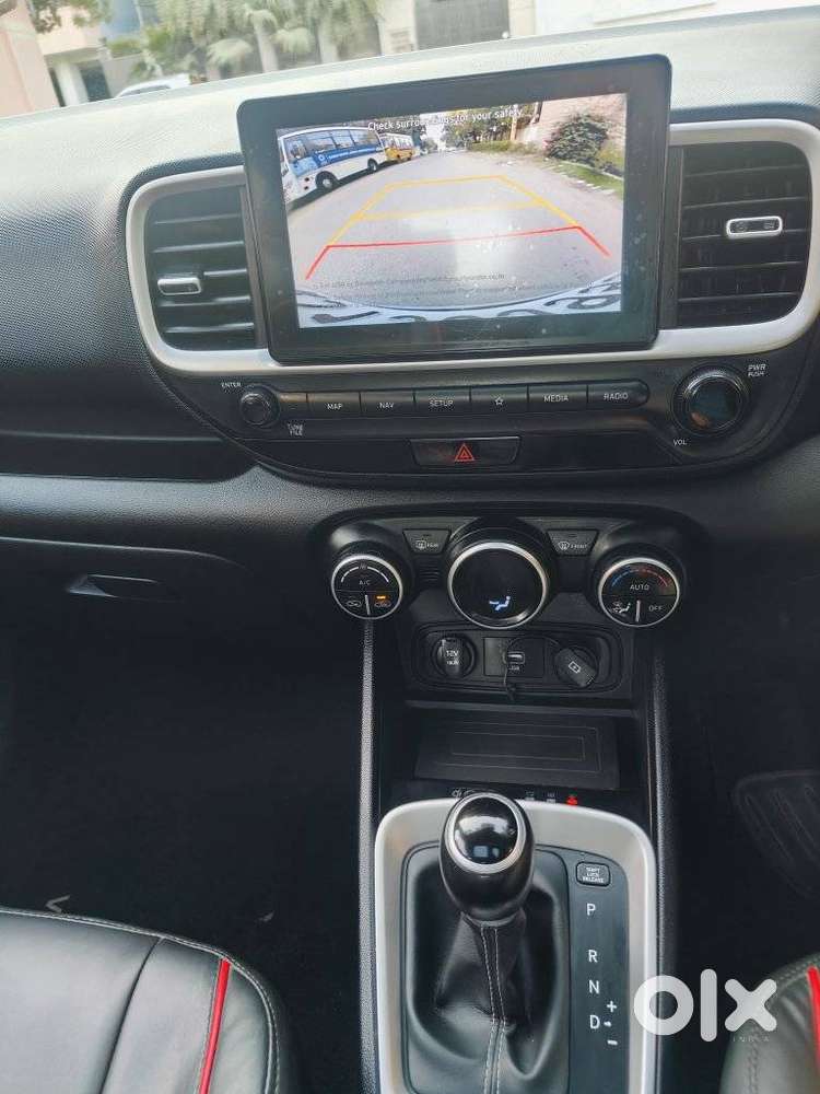 Hyundai Venue 1.0 Sx Turbo Dct, 2020, Petrol