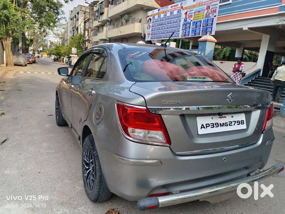 Maruti Suzuki Dzire 1.2 Vxi, 2022, Petrol