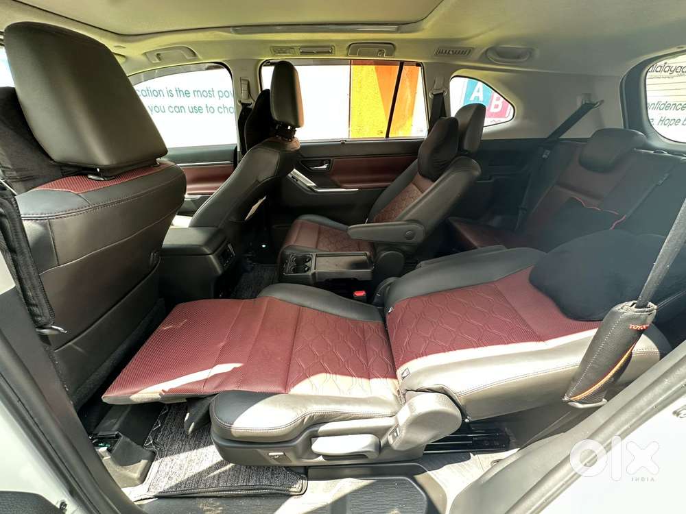 Toyota Innova, 2025, Electric