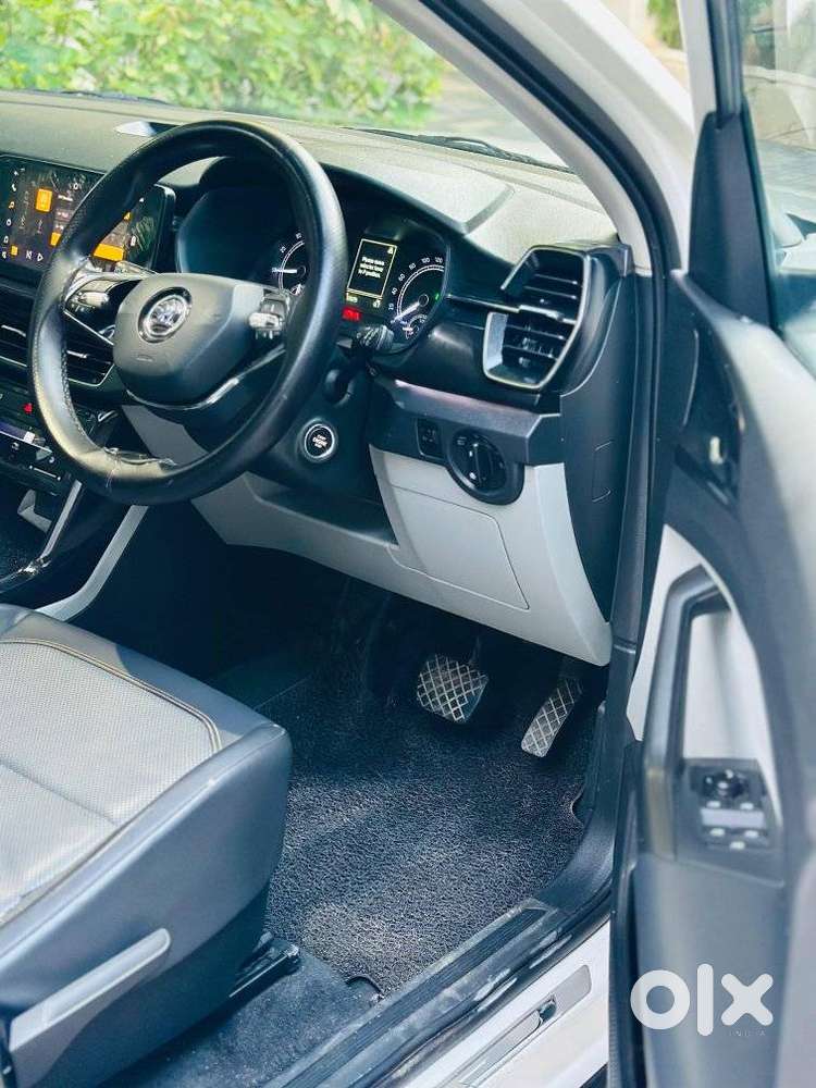 Skoda Kushaq 1.0 Tsi Style At, 2021, Petrol