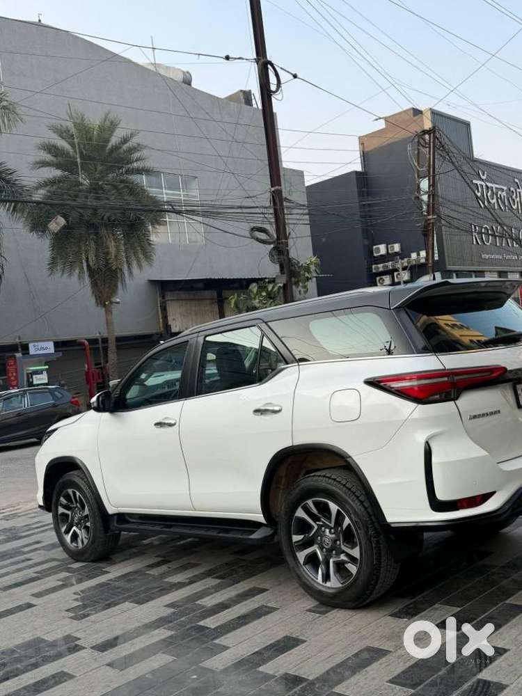 Toyota Fortuner Legender 4x2 At 2.8, 2024, Diesel