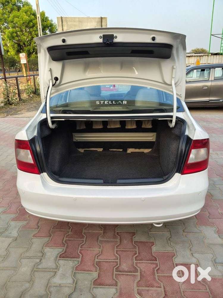 Skoda Rapid 2011-2013 1.6 Mpi At Ambition, 2014, Petrol