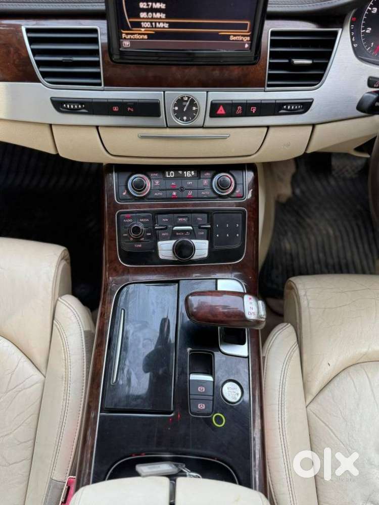 Audi A8 L 2010-2013 4.2 Fsi Quattro, 2011, Petrol