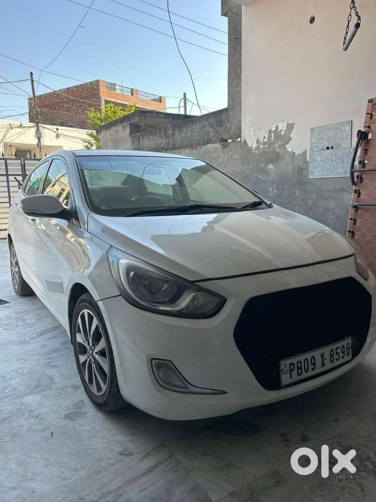 Hyundai Fluidic Verna 2012 Diesel 93557 Km Driven