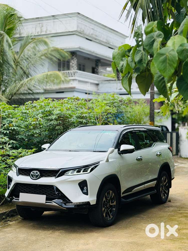 Toyota Legender Automatic 2023