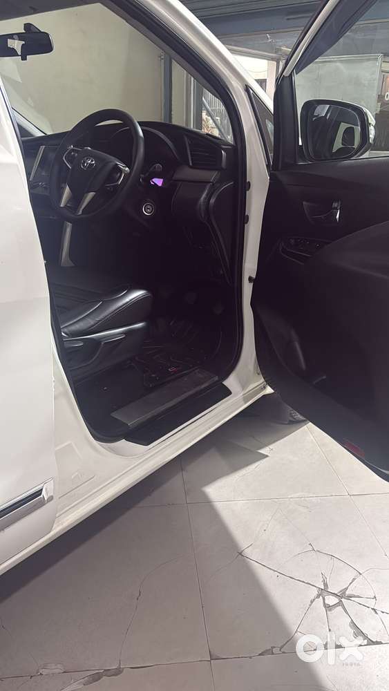 Toyota Innova Crysta 2.4 G Mt 8s, 2020, Diesel