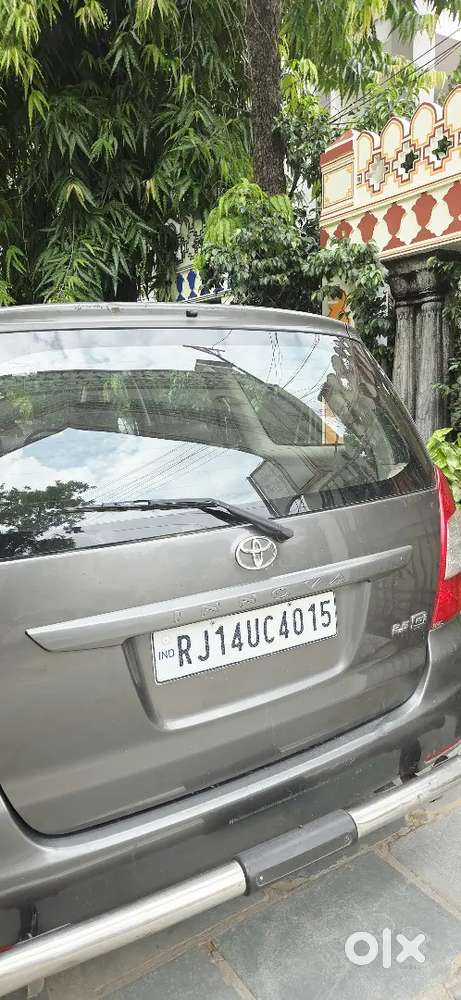 Toyota Innova 2012 Diesel Manual 8 Seater 1st Party Insurance