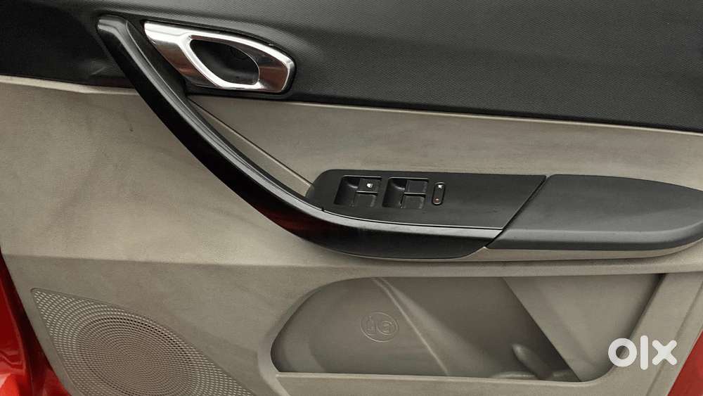 Tata Tiago 1.2 Revotron Xz, 2018, Petrol