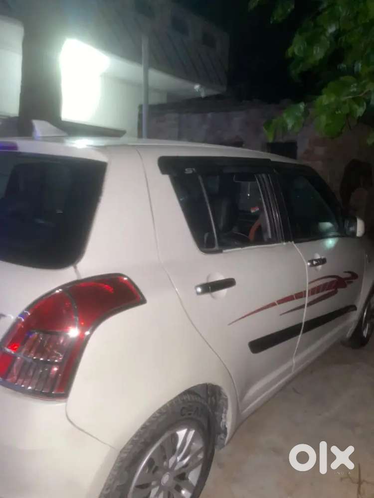 Maruti Suzuki Swift 2009 Petrol 98000 Km Driven