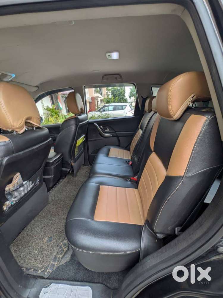 Mahindra Xuv500 W7 With Diesel Bs 6 Engine