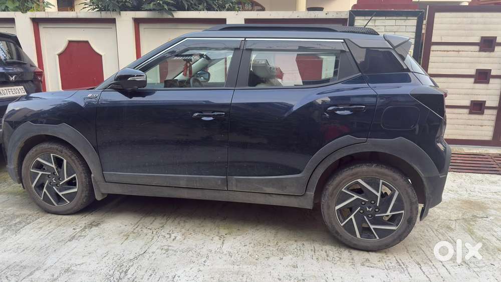 Mahindra Xuv 3xo 2025 Petrol 11000 Km Driven