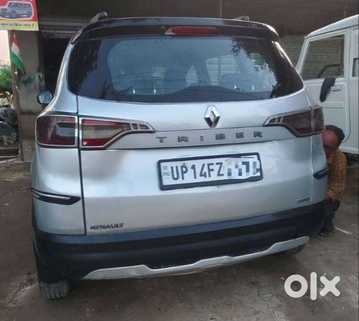Renault Triber RXT 2021 car