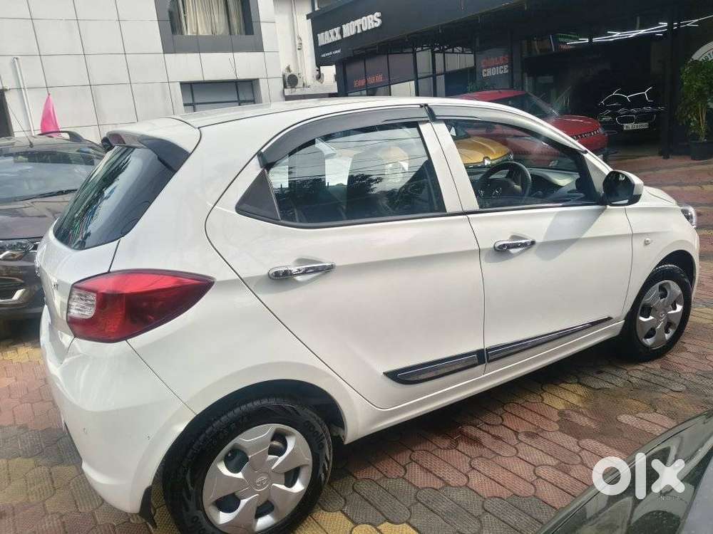 Tata Tiago 1.2 Revotron Xt, 2019, Petrol