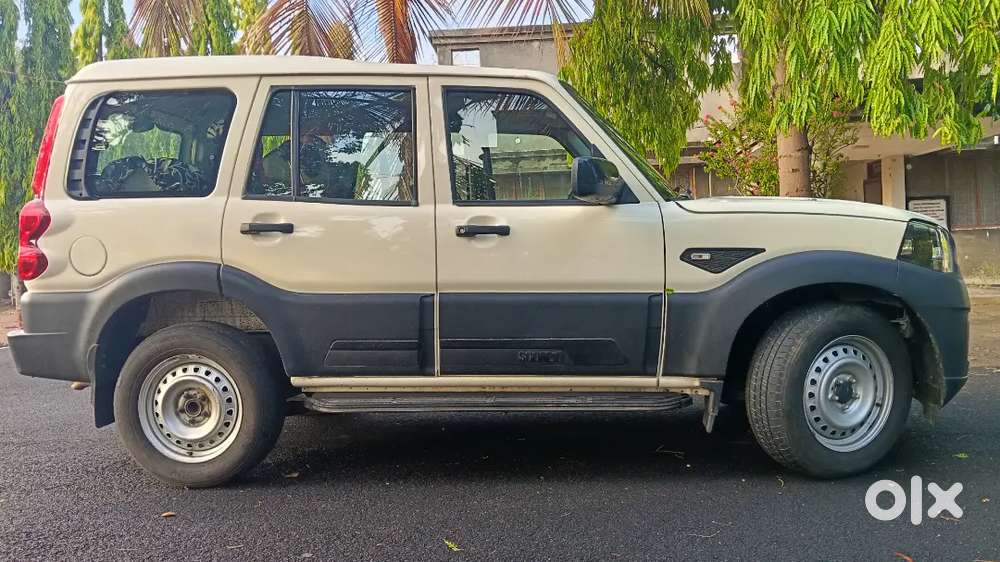 Mahindra Scorpio Classic 2023 Diesel 29758 Km Driven