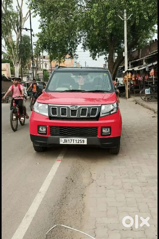Mahindra Tuv 300 2020 Dual Tone