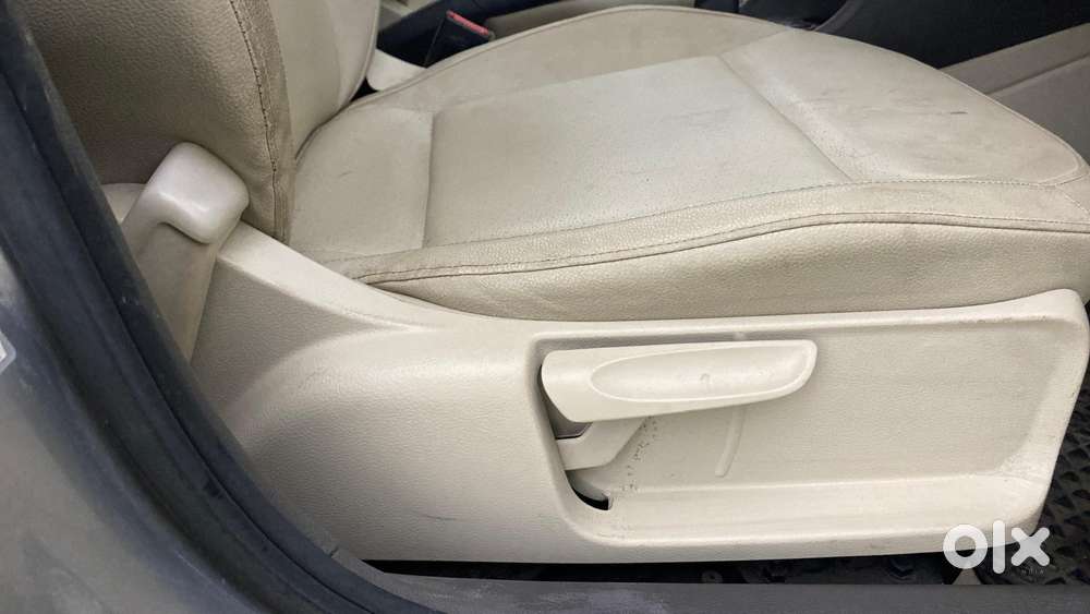 Volkswagen Vento Petrol Highline, 2012, Petrol